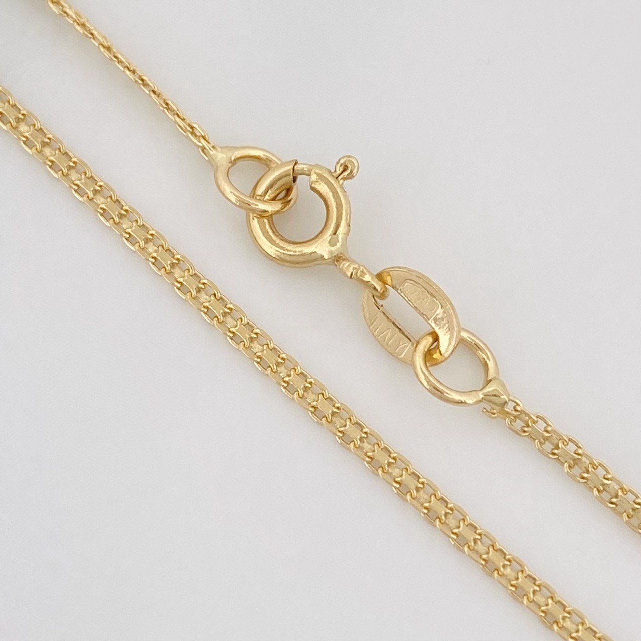 Pulso China 1.35 g / 7 1/2 in / 1.41 mm Oro Amarillo 18K