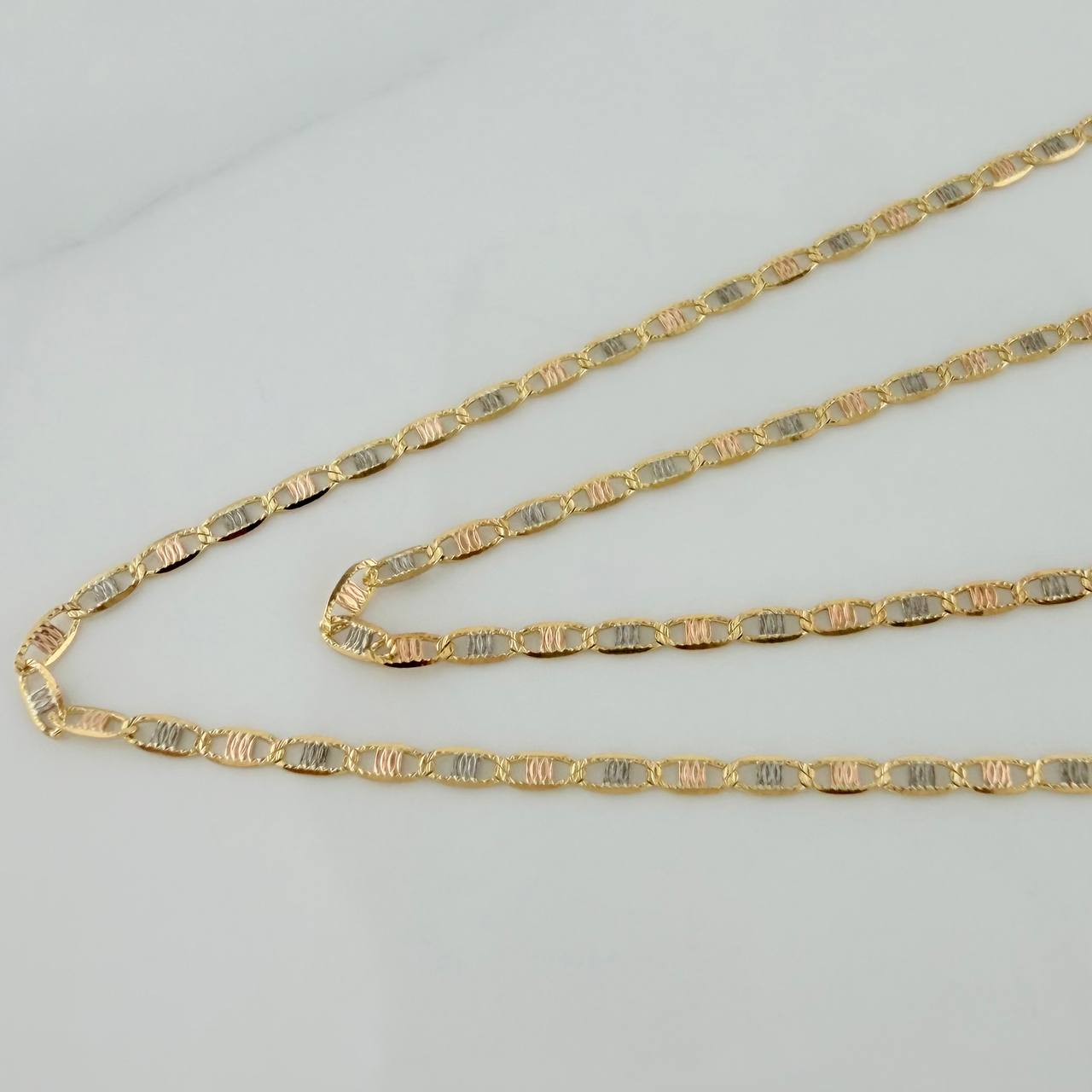 Cadena Escalera Plana Diamantada 1.45 g / 17 3/4 in / 1.38 mm Tres Oros 18K