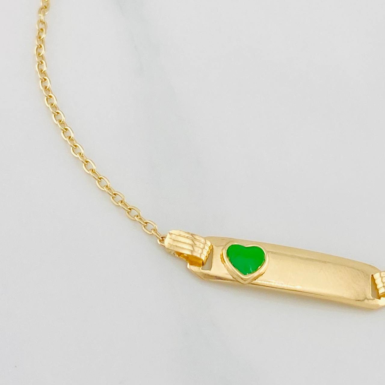 Classic Link Baby Bracelet Heart Plate 1.45 g / 5 3/4 in / 1.52 mm 18K Yellow Gold