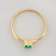 Anillo Solitario Esmeralda 14 Pts 1.6 g / T7 Oro Amarillo 18K