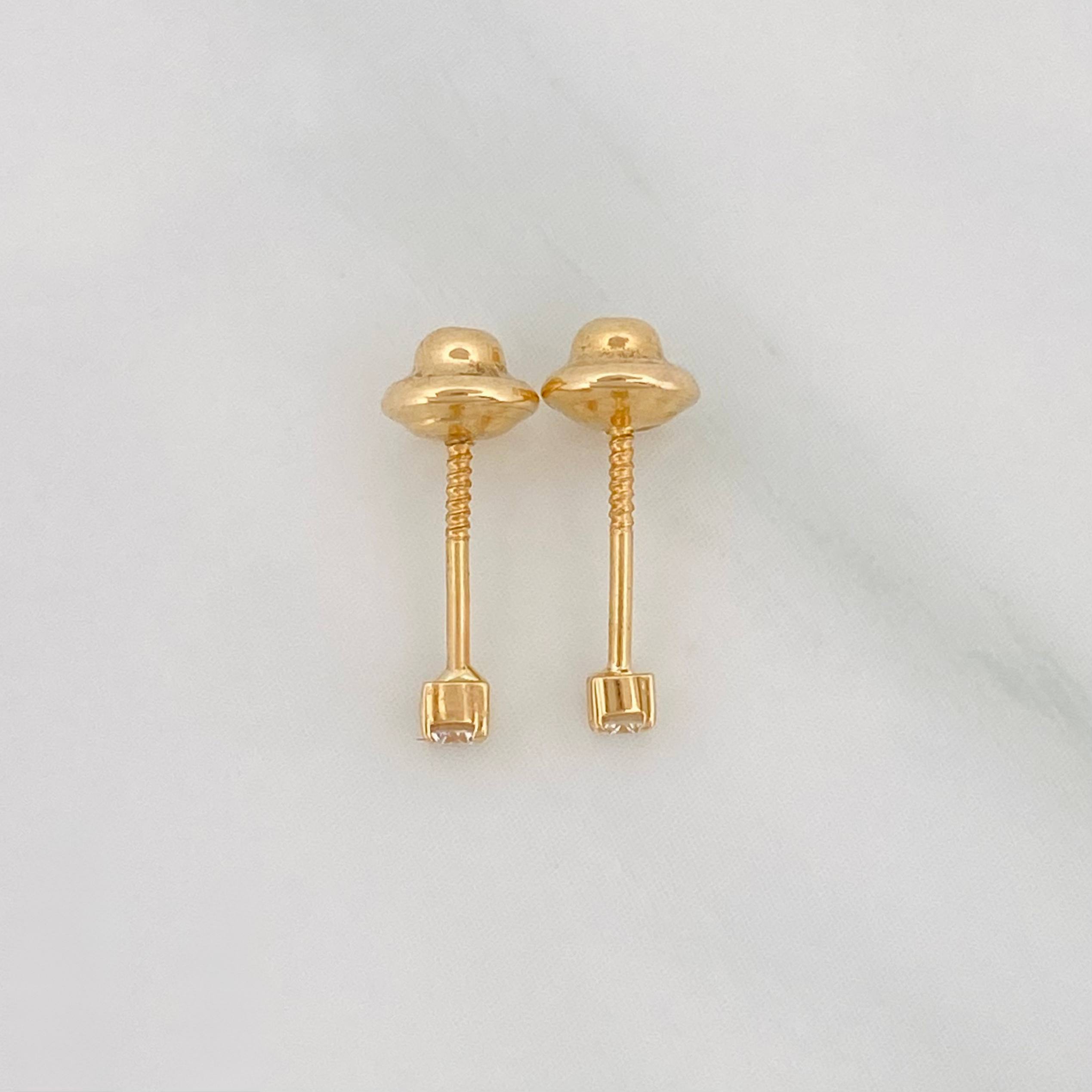 Topos Punto Diamante 0.06 Pts 0.5 g / in / 1.9 mm Oro Amarillo 18K