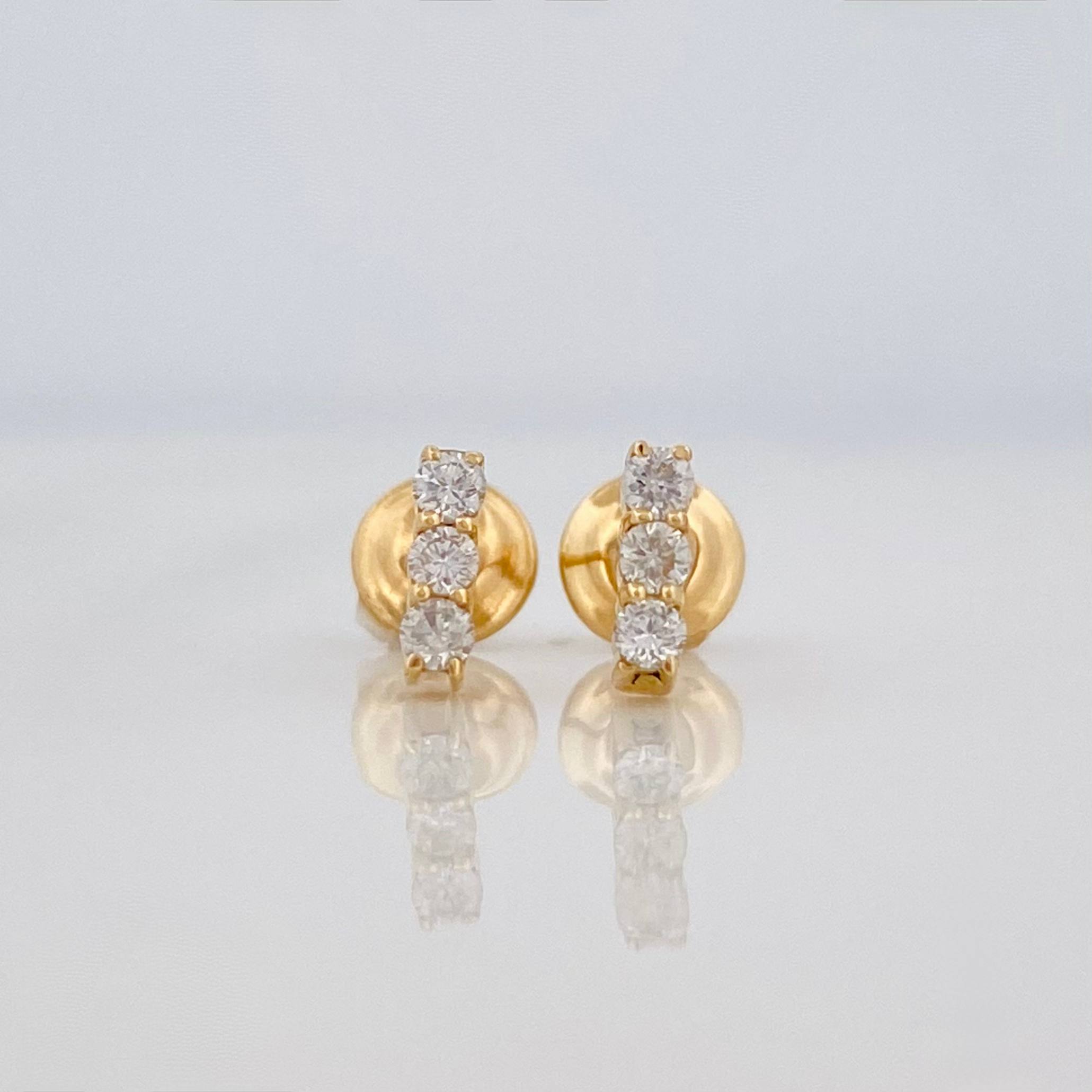 Topos Semaforo Diamantes 13 Pts 0.7 g / in / 5.6 mm Oro Amarillo 18K