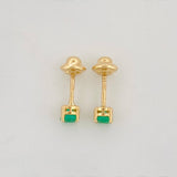 Topos Garra esmeralda 0.23pts Esmeralda 1pts 0.7g / in / 3.12mm Oro Amarillo 18K