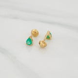 Topos Lagrima esmeralda 0.12pts Esmeralda 1pts 0.7g / in / 2.83mm Oro Amarillo 18K