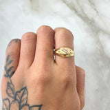 Starred Heart Ring 1.75gr / Size 6 1/4 / Three 18K Golds