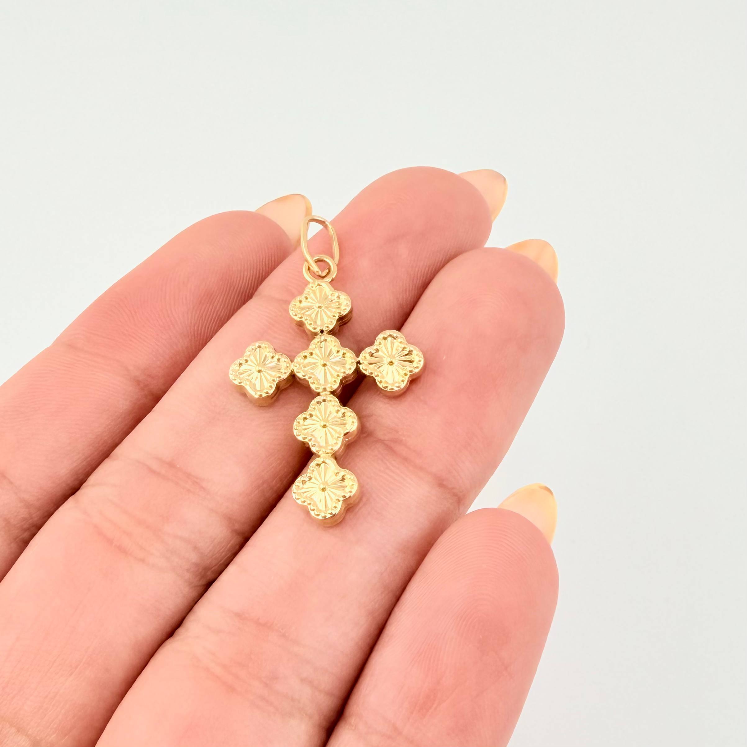 Dije Cruz Trebol 1.25gr / 1 1/4 in / Oro Amarillo 18K