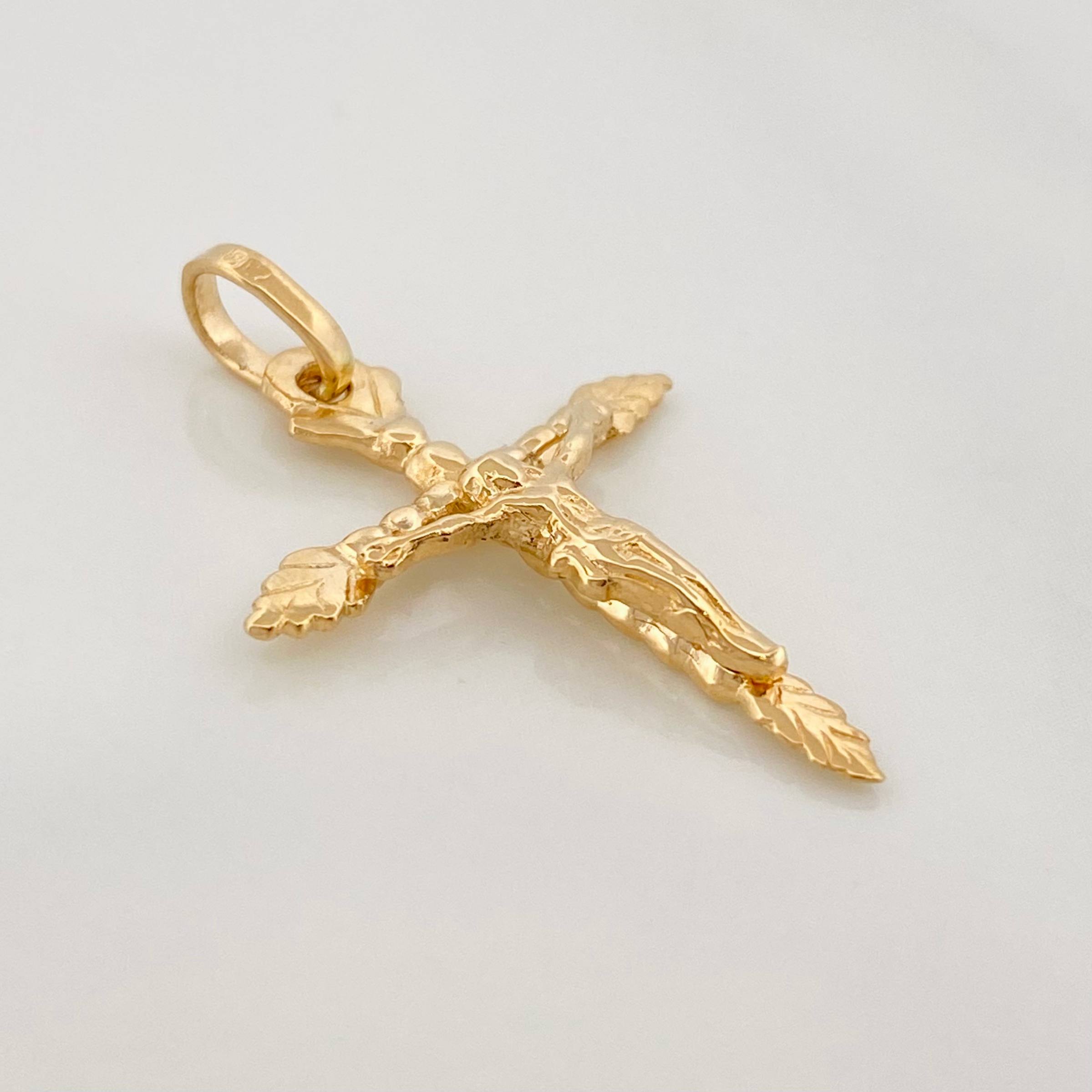 Dije Cruz Cristo 1.45 g / 1 in Oro Amarillo 18K