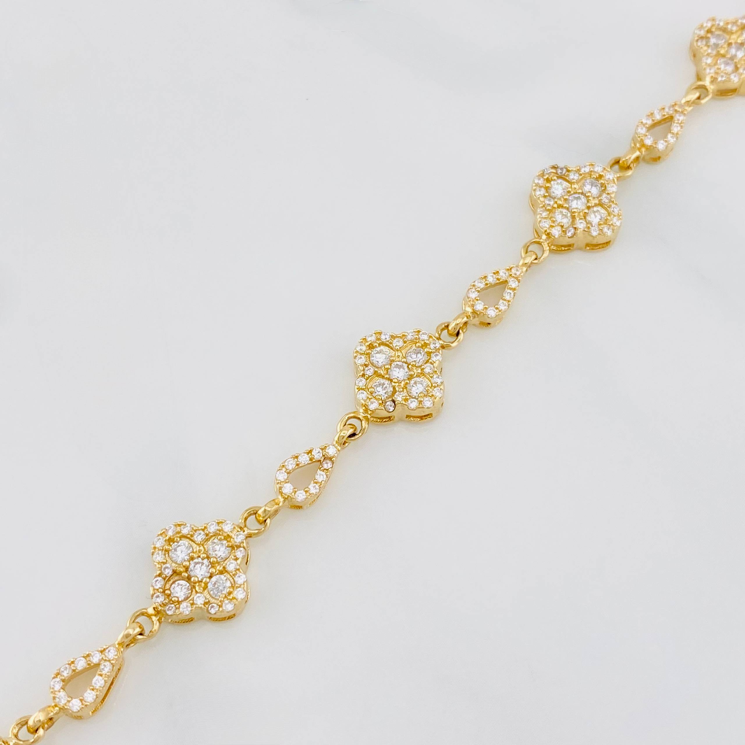Pulso Trebol 12 g / 7 3/4 in / 4.32 mm Oro Amarillo 18K