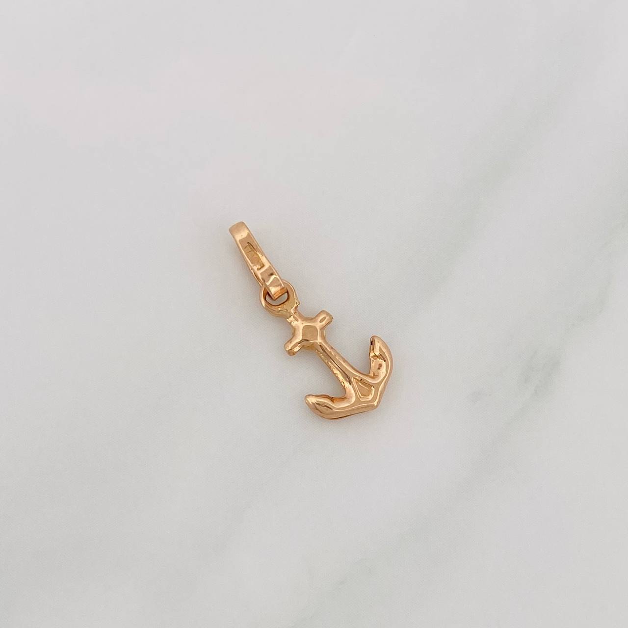 Pendant Anchor 0.5g / 3/4 in 18K Rose Gold