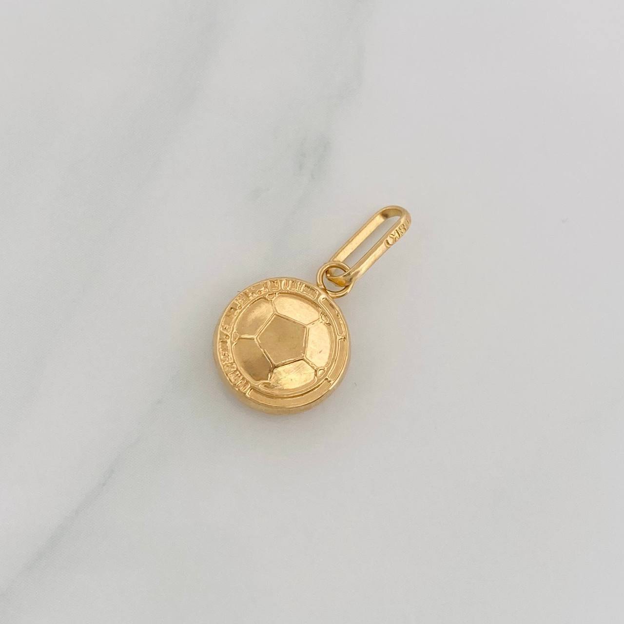 Dije Balón 0.65g / 3/4 in Oro Amarillo 18K