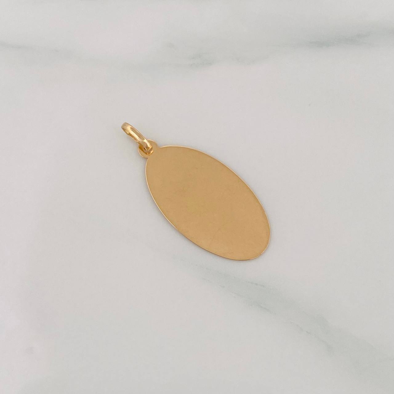 Pendant Oval Plate 0.75g / 1 in Yellow Gold 18K