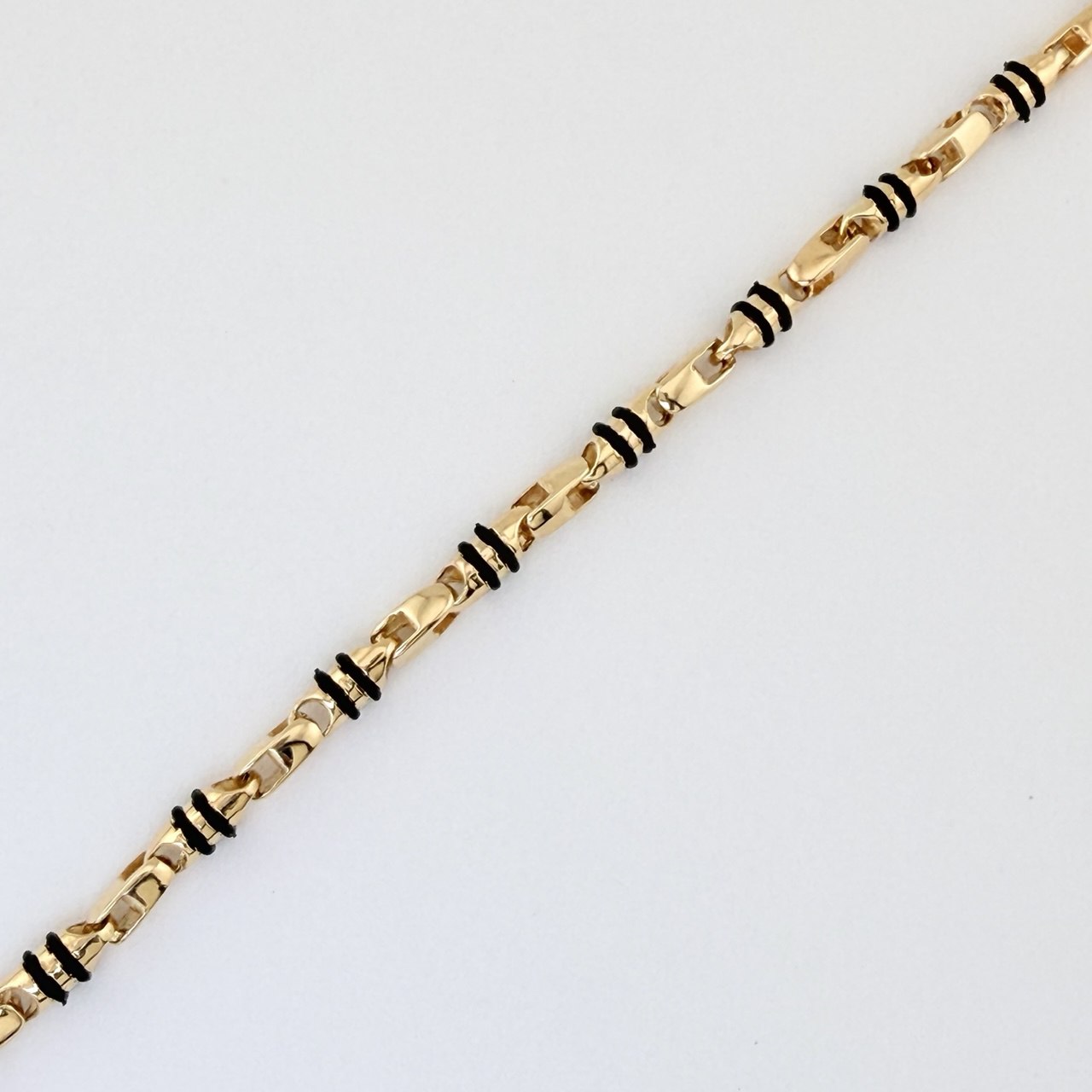 Pulso Rustico Barril 9.55gr / 7 in / 3.68mm Oro Amarillo 18K $