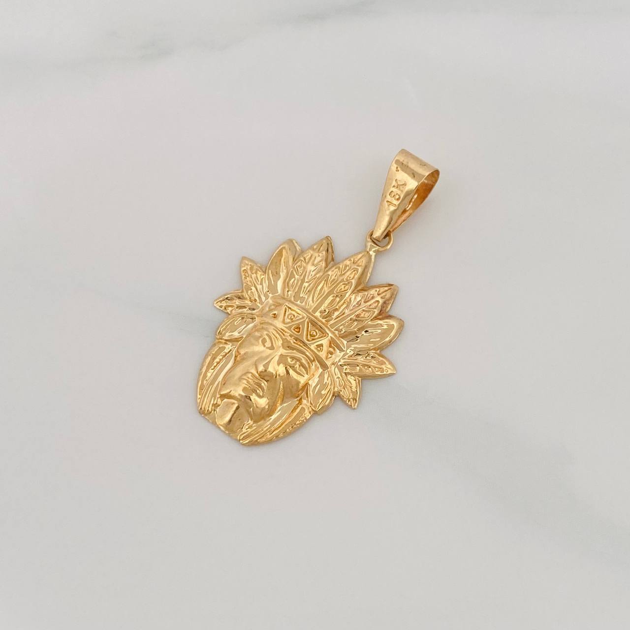 Pendant Indian 2.2g / 1 1/2 in 18K Yellow Gold