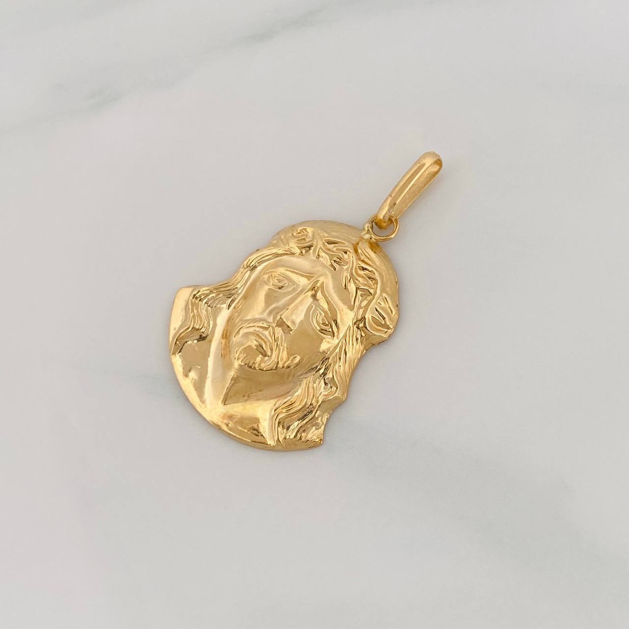 Dije Rostro Cristo 2.55g / 1 1/4 in Oro Amarillo 18K