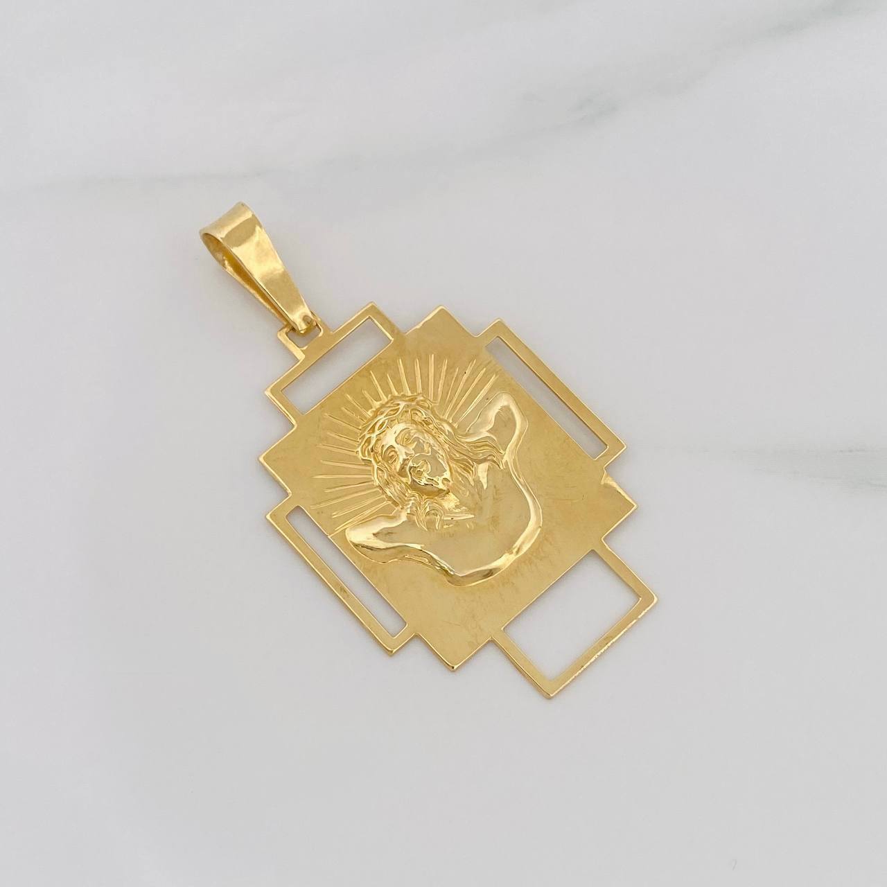 Dije Rostro Cristo 3.85g / 1 3/4 in Oro Amarillo 18K