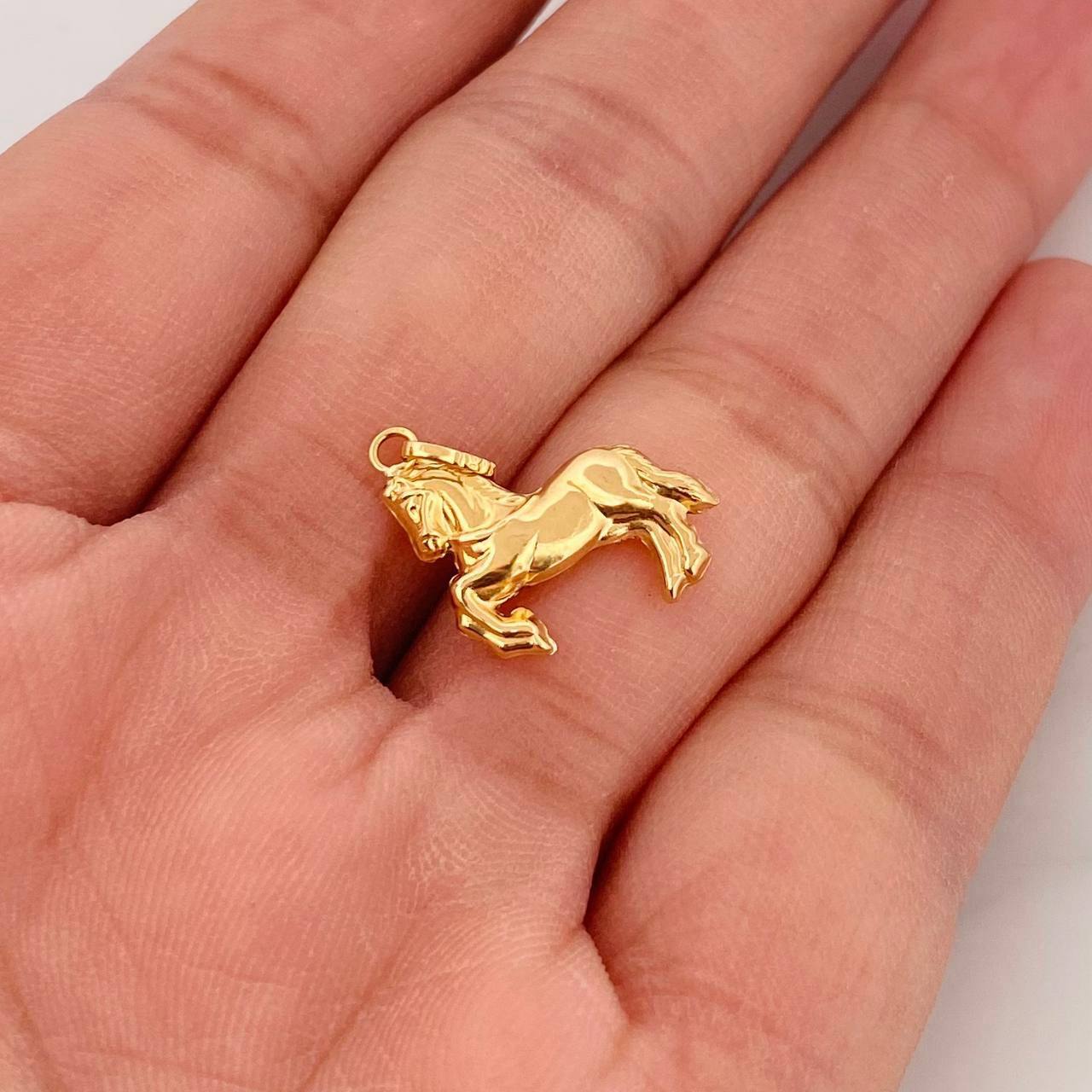 Pendant Horse 0.9g / 3/4 in Yellow Gold 18K