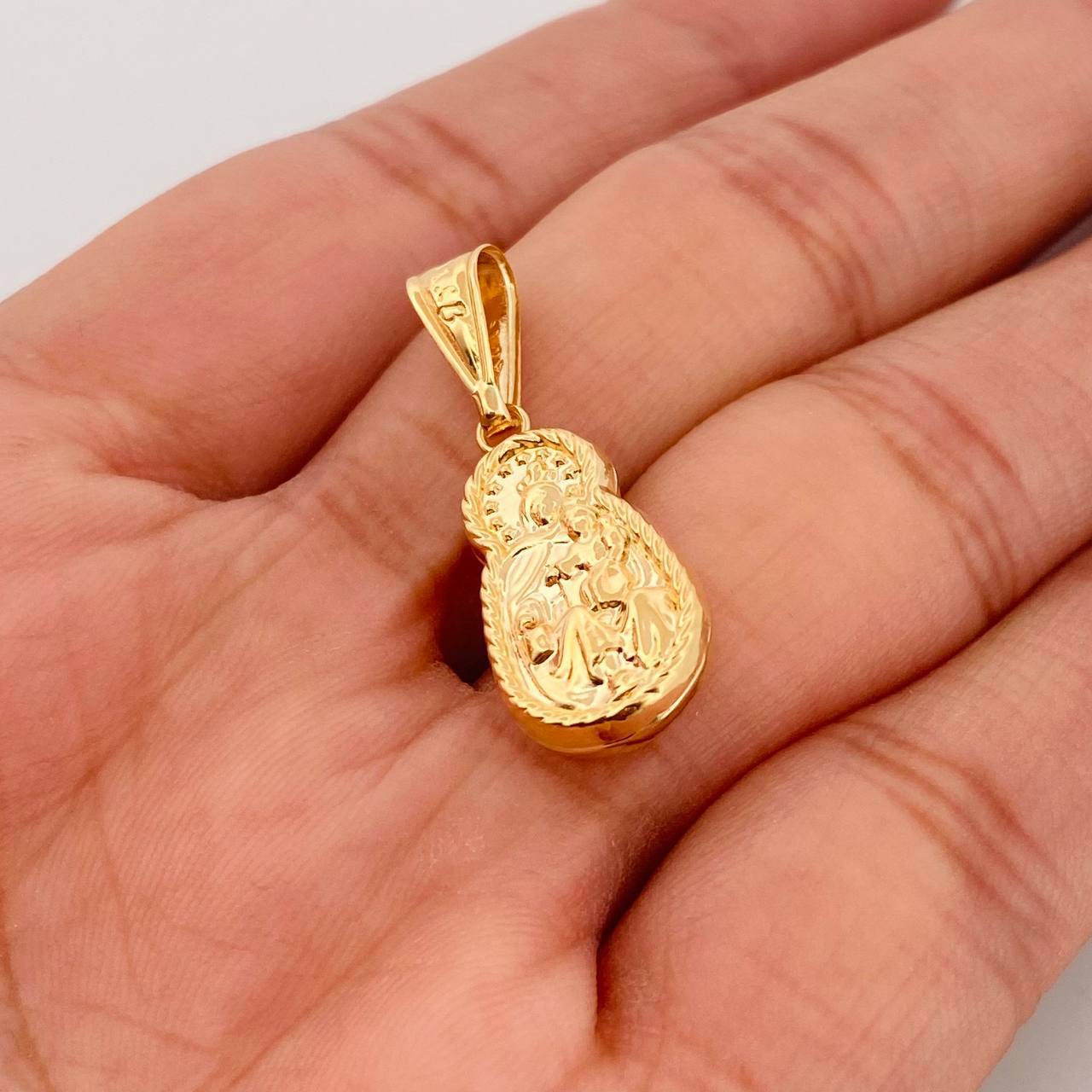 Dije Virgen del Carmen 1.2g / 1 1/4 in Oro Amarillo 18K