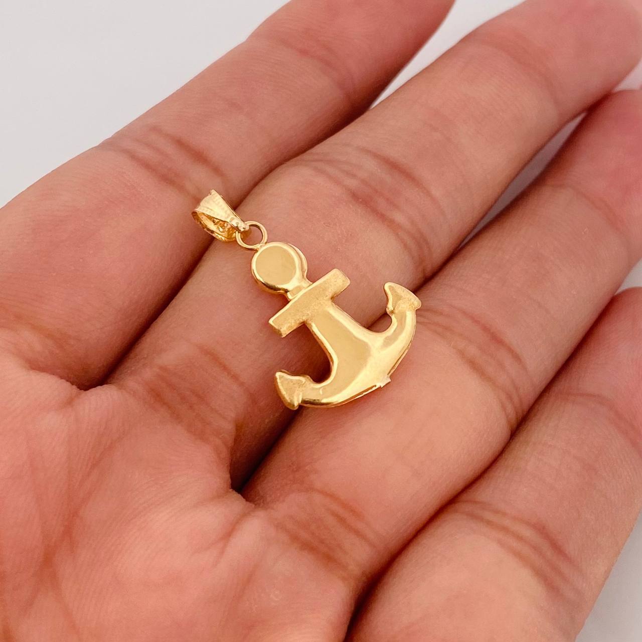 Pendant Anchor 0.8g / 1 in 18K Yellow Gold