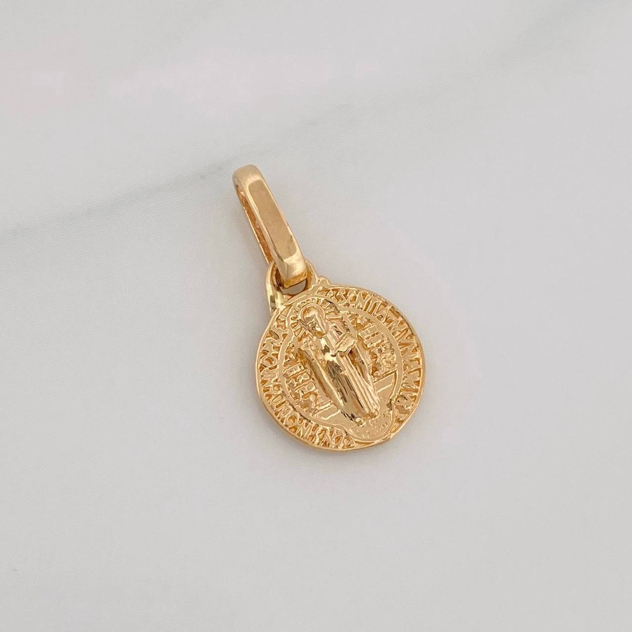 Dije San Benito 1.1g / 1/2 in Oro Amarillo 18K