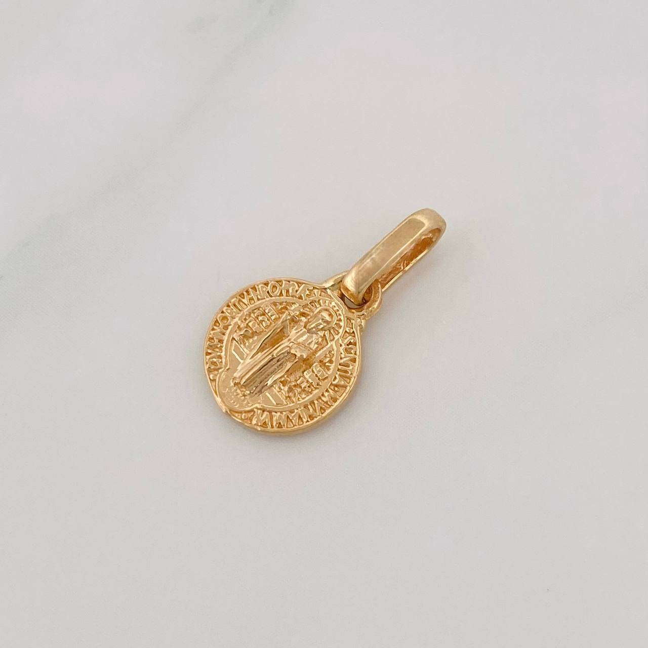 Dije San Benito 1.1g / 1/2 in Oro Amarillo 18K