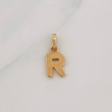 Dije Letra R 0.6g / 1/2 in Oro Amarillo 18K