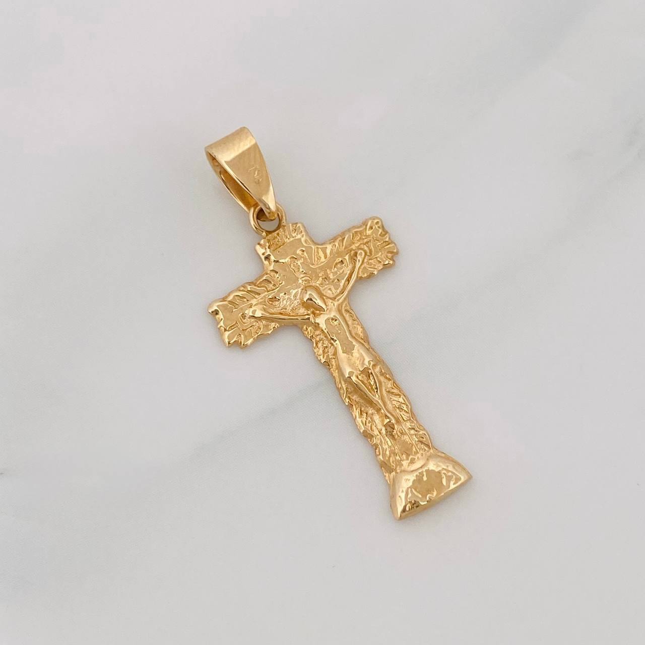 Dije Cruz Cristo 1.8g / 1 1/4 in Oro Amarillo 18K