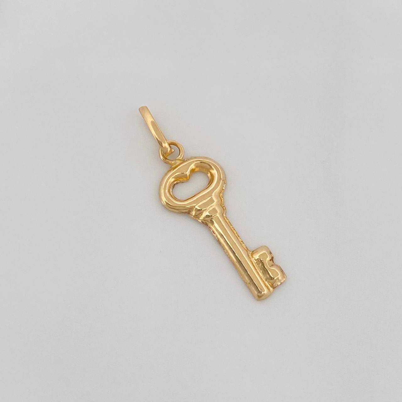 Pendant Key 0.5g / 1 in Yellow Gold 18K