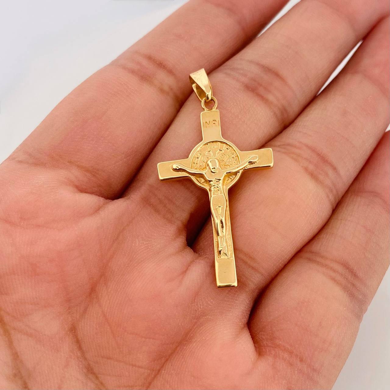 Dije Cruz Cristo 3.4g / 1 1/2 in Oro Amarillo 18K
