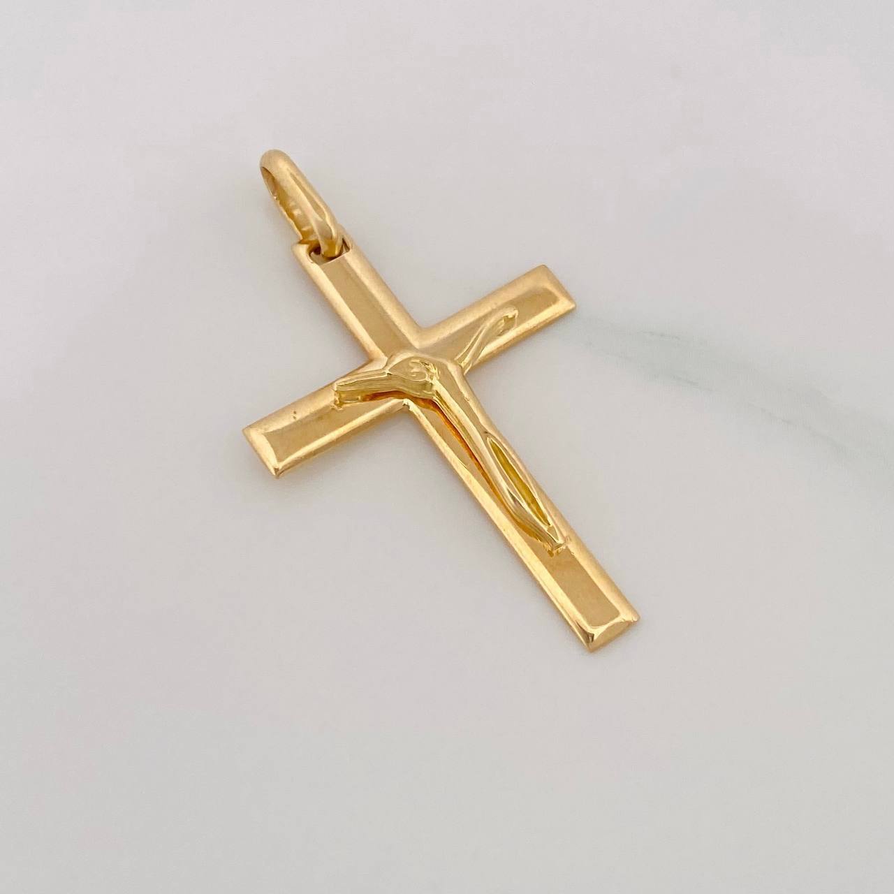 Dije Cruz Cristo 3.45g / 1 1/2 in Oro Amarillo 18K