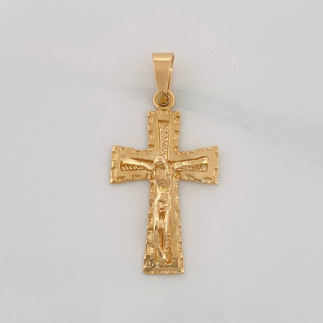 Dije Cruz Cristo 2.85g / 1 1/2 in Oro Amarillo 18K