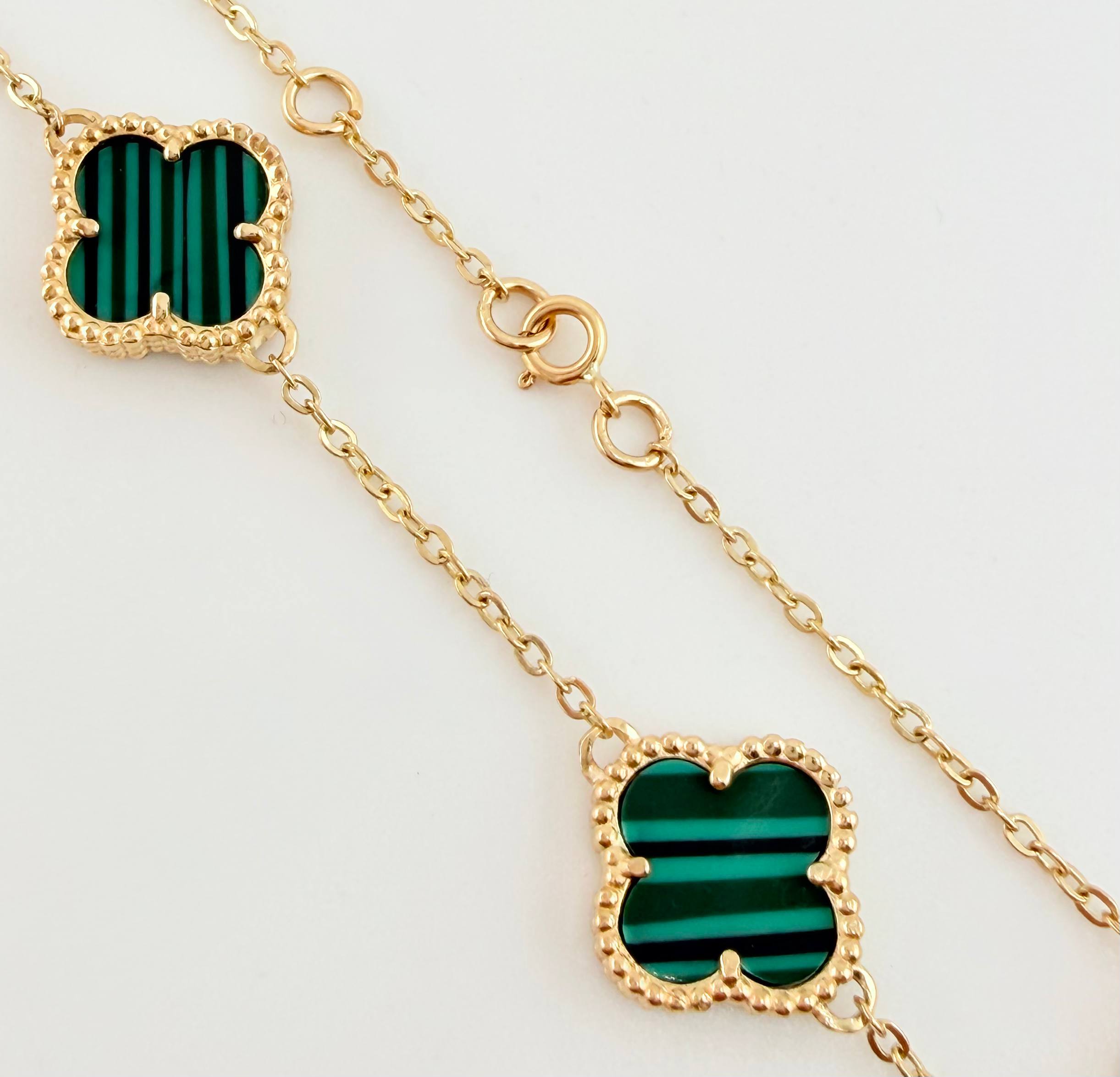 Pulso Aro seguido Trebol Malaquita Verde 6.7gr / 7 3/4 in / 12mm Oro Amarillo Nac.Esp. 18K ©