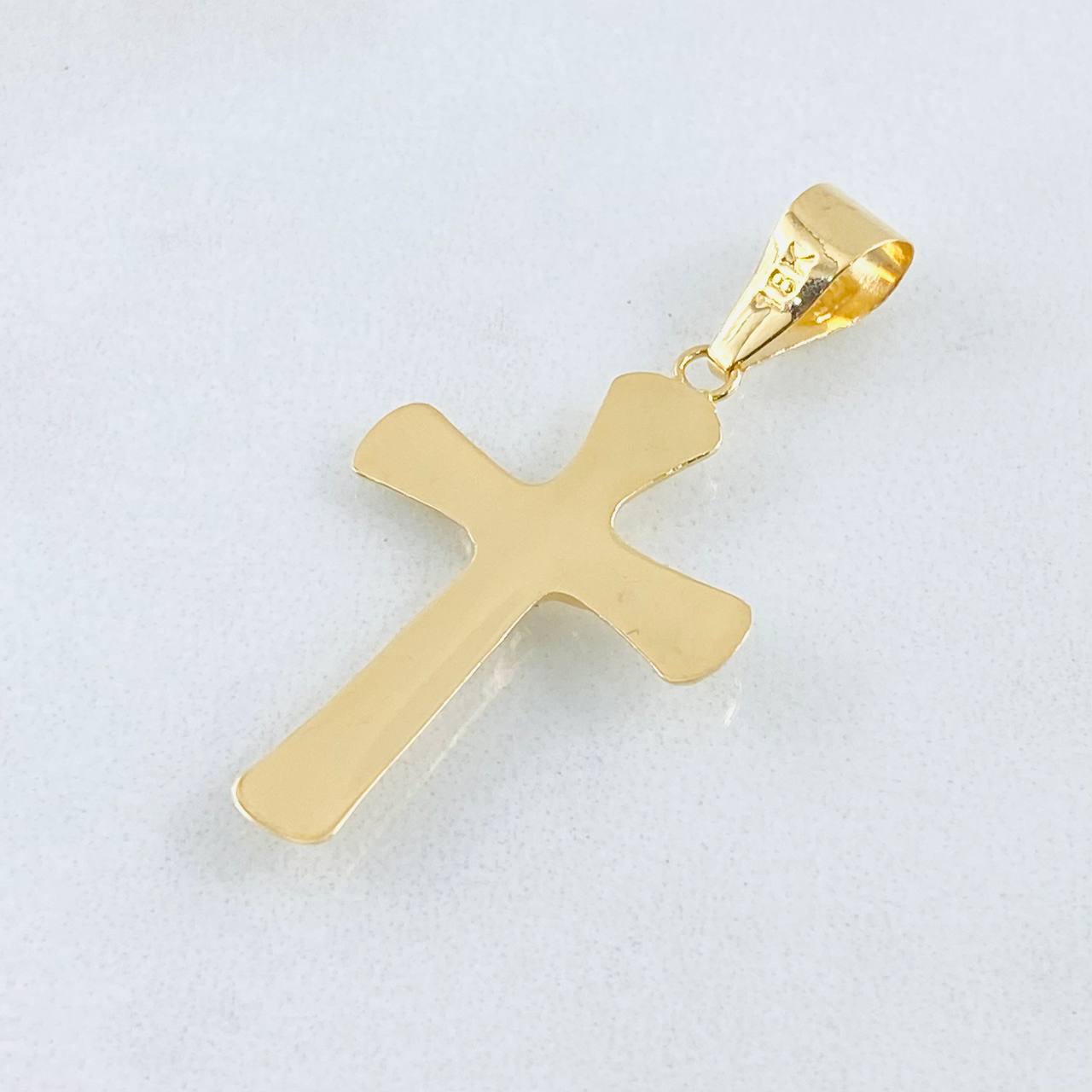 Dije Crúz Cristo Puntas Ovaladas 1.1gr / 1 1/2 in / Oro Amarillo 18K