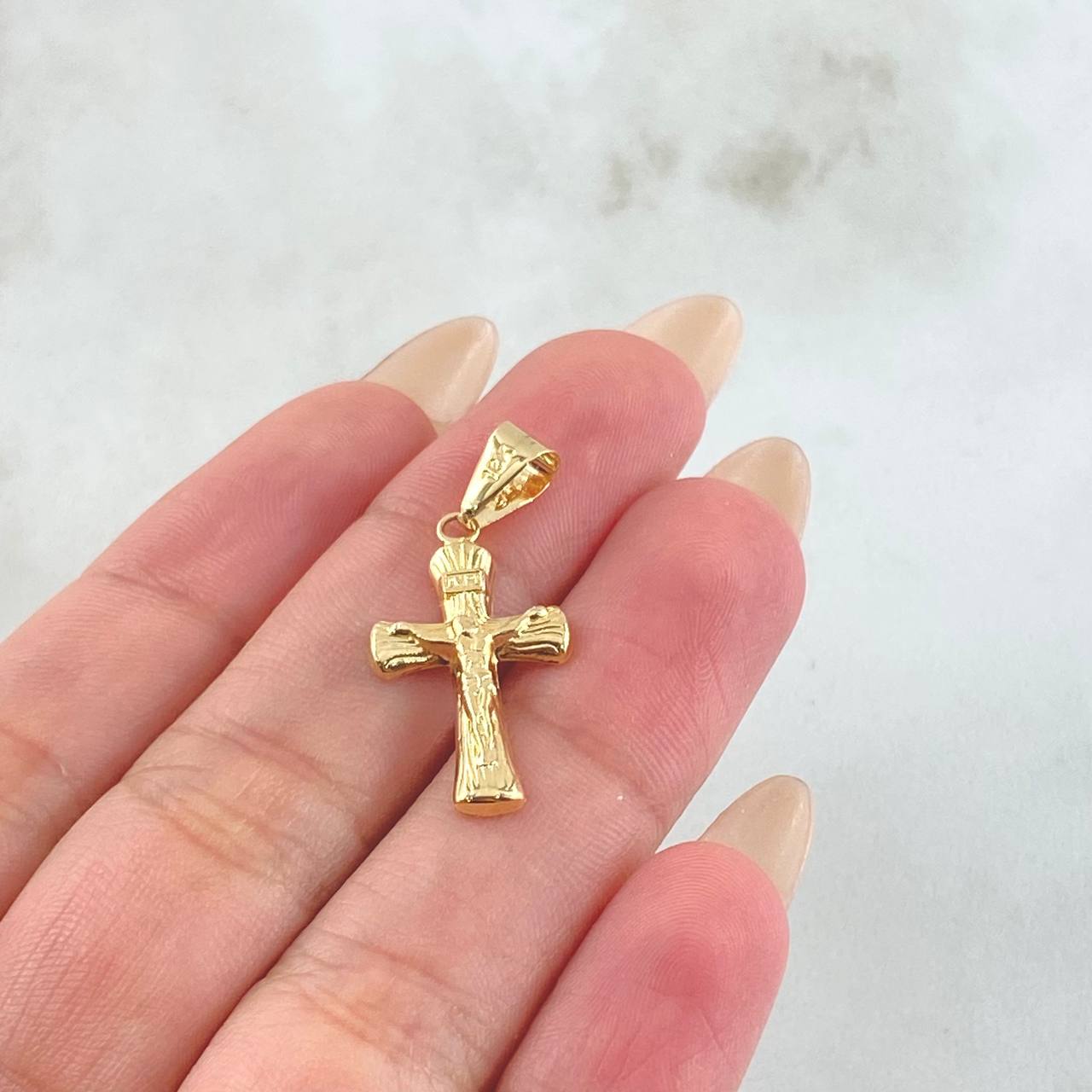 Dije Crúz Cristo Puntas Ovaladas 0.8gr / 1 1/4 in / Oro Amarillo 18K