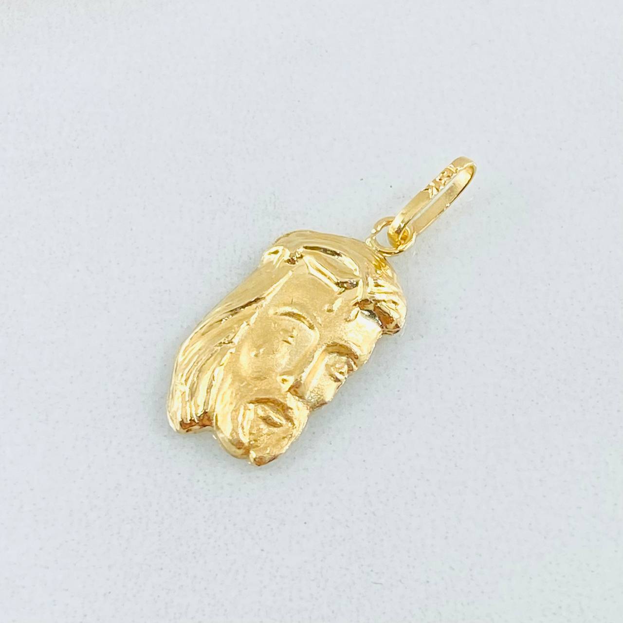 Pendant Jesus Face 0.85gr / 1 in / 18K Yellow Gold