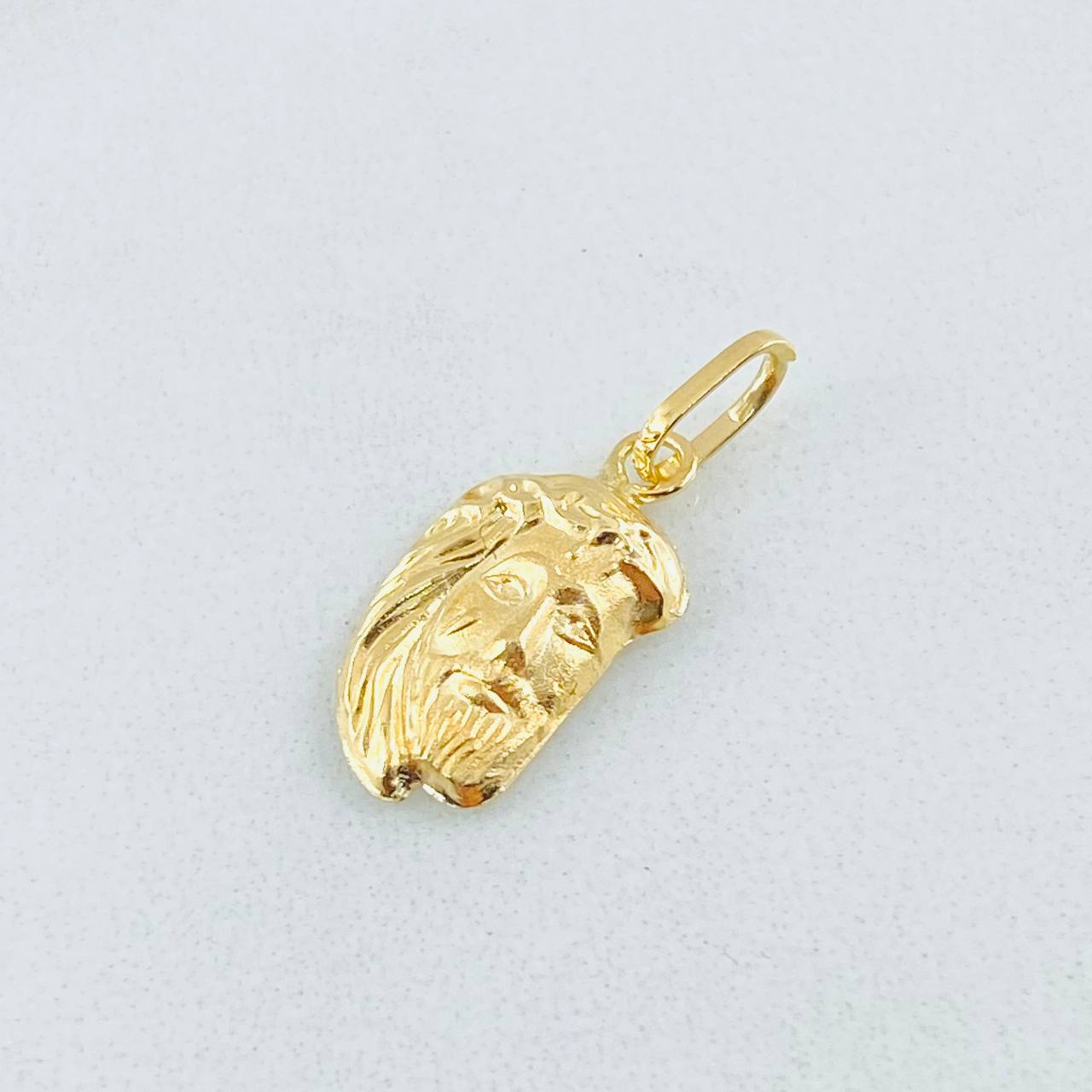 Pendant Jesus Face 0.55gr / 3/4 in / 18K Gold