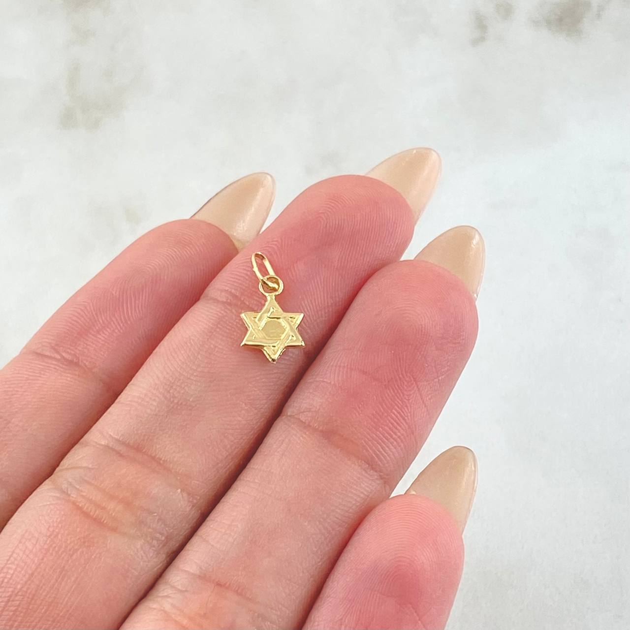 Star of David Pendant 0.25gr / 0.5in / 18K Gold