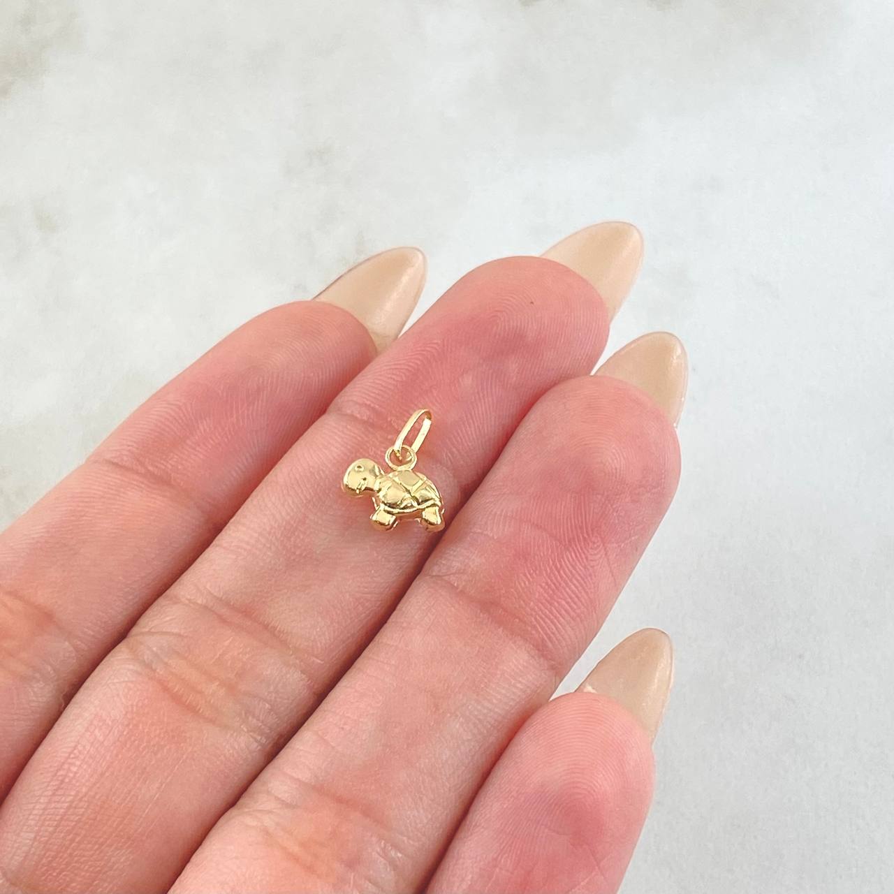 Dije Tortuga 0.3gr / 1/2 in / Oro Amarillo 18K