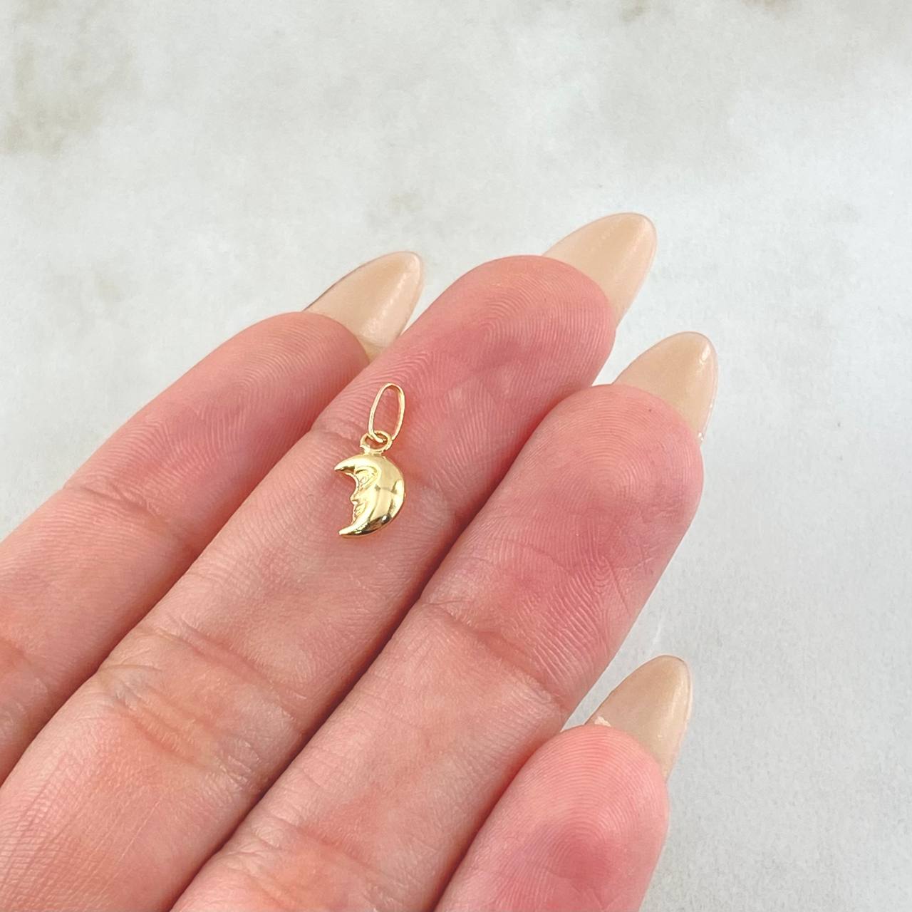 Dije Luna 0.2g / 1/2 in Oro Amarillo 18K