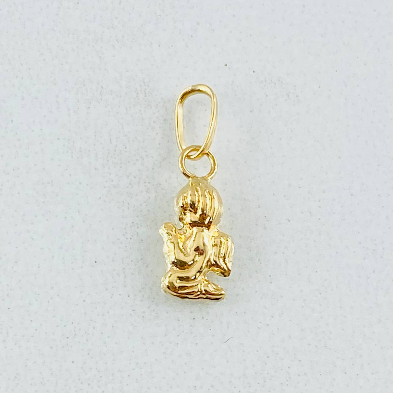 Dije Angel 0.2gr / 1/2 in / Oro Amarillo 18K *