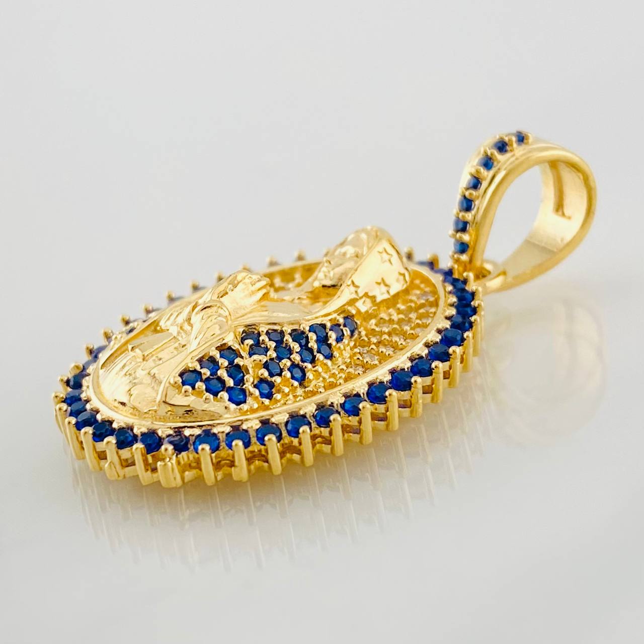 Virgin Mary Pendant 6.5g / 1 1/4 in Yellow Gold 18K