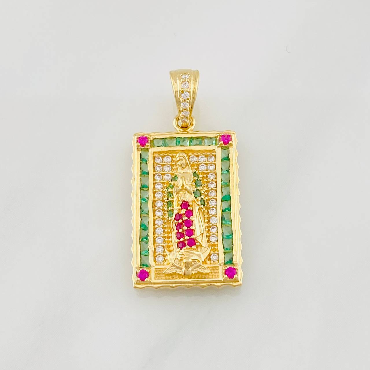 Pendant Virgin of Guadalupe 4.3g / 1 1/4 in Yellow Gold 18K