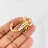 Scorpion Pendant 7.85g / 1 1/2 in Three Golds 18K