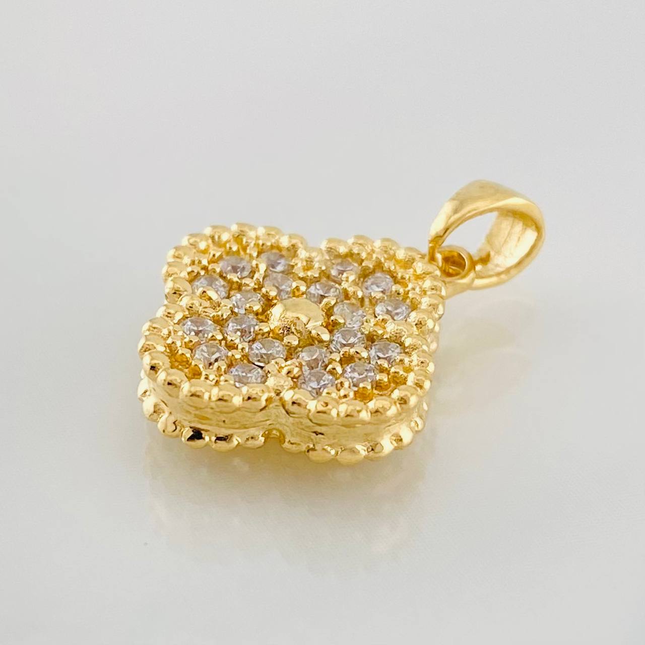 Dije Trebol 2.75g / 3/4 in Oro Amarillo 18K