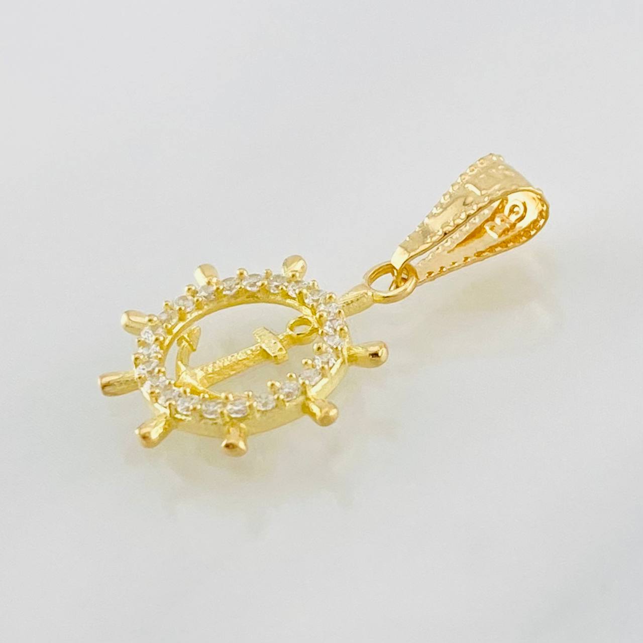 Dije Ancla 0.8g / 3/4 in Oro Amarillo 18K