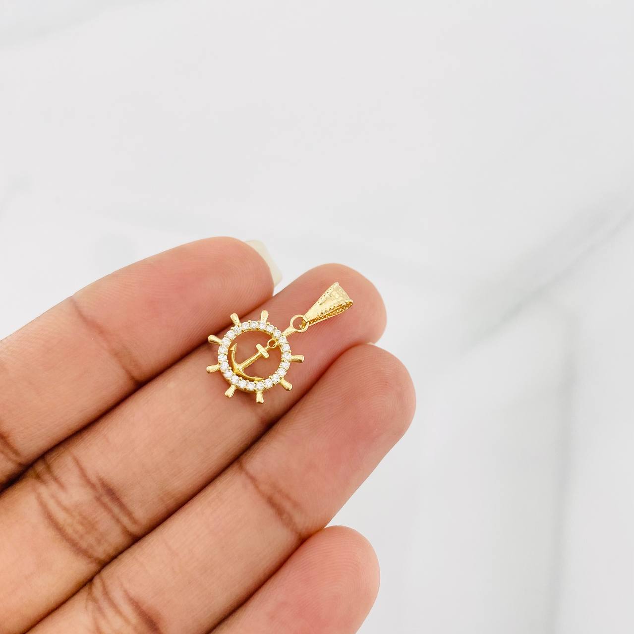 Dije Ancla 0.8g / 3/4 in Oro Amarillo 18K