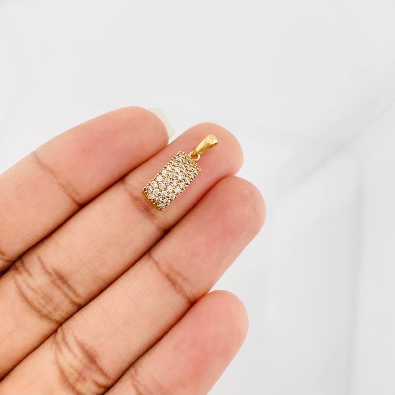 Dije Rectangular 1.35g / 3/4 in Oro Amarillo 18K