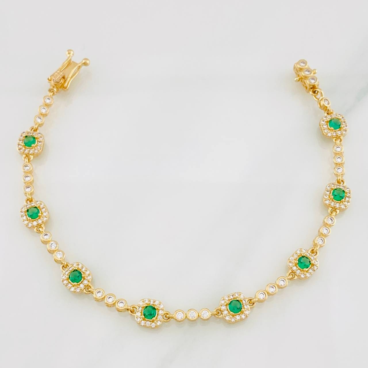 Pulso Halo 9.55g / 7 in / 2.6mm Oro Amarillo 18K