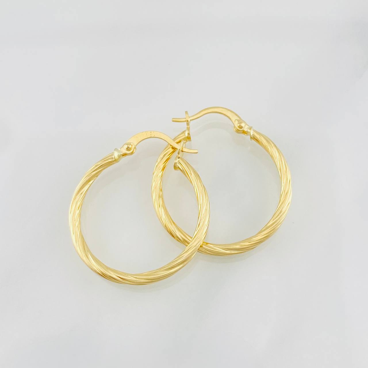Candongas Arielle 1.45g / 1 in Oro Amarillo 18K