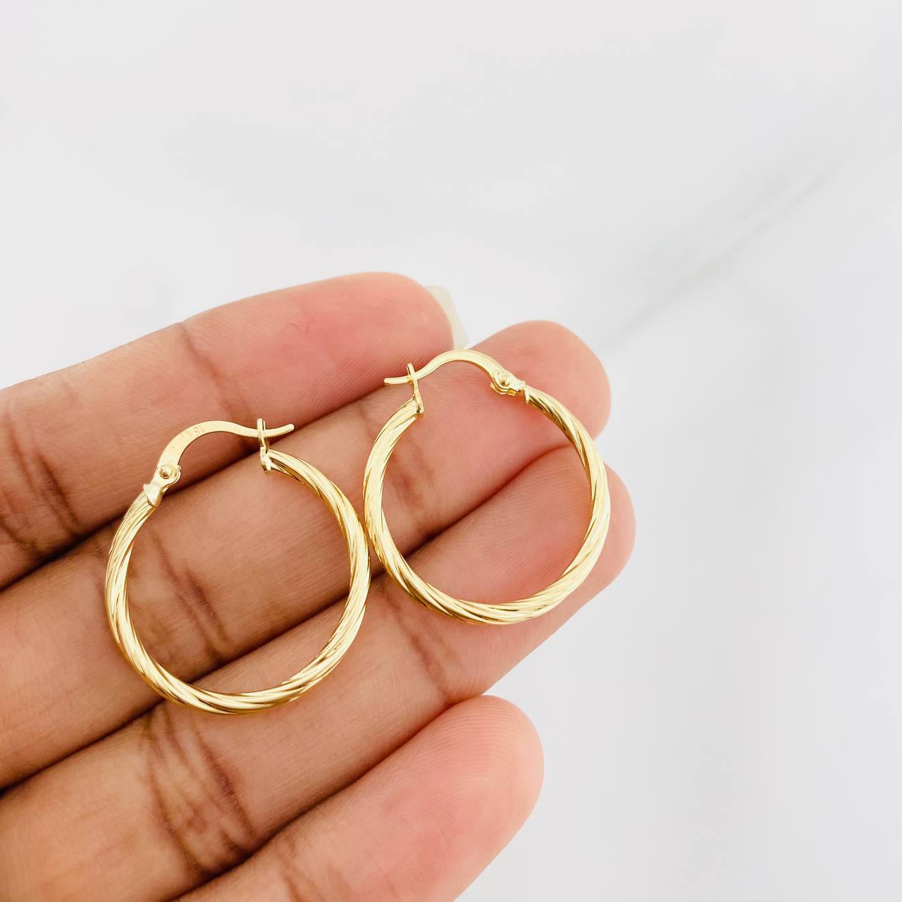 Candongas Arielle 1.45g / 1 in Oro Amarillo 18K