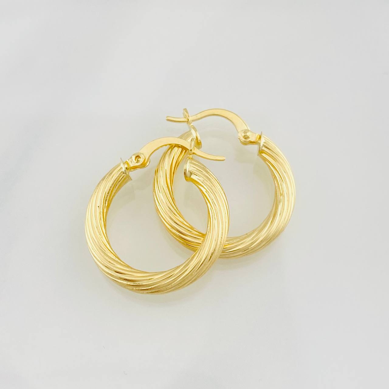 Candongas Lore 2.3g / 3/4 in Oro Amarillo 18K